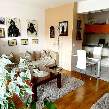 Mara Apartment, Belgrade, New Belgrado